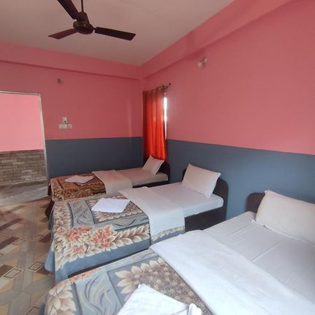 Krishna Inn Pokhara Exteriör bild