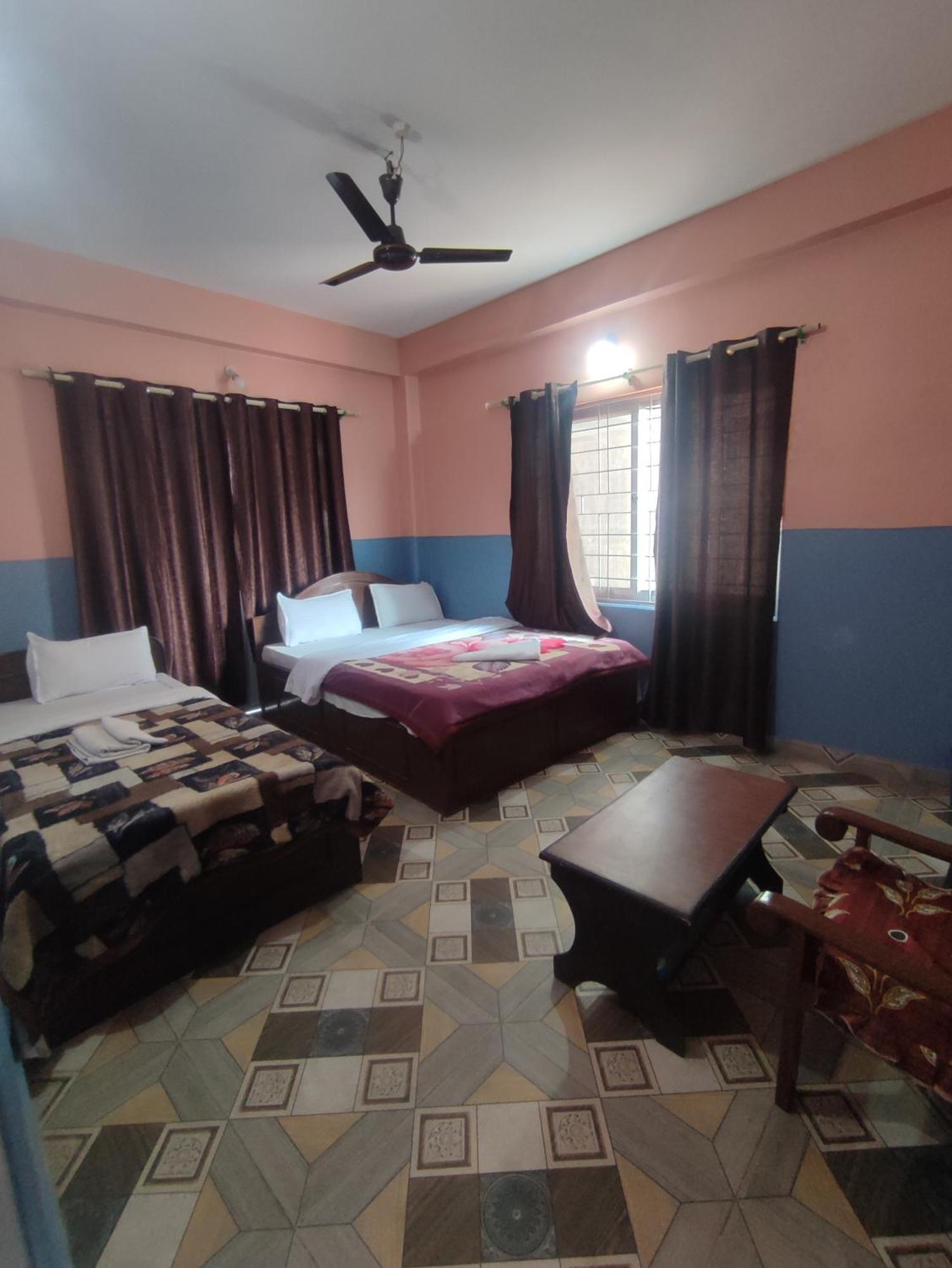Krishna Inn Pokhara Exteriör bild