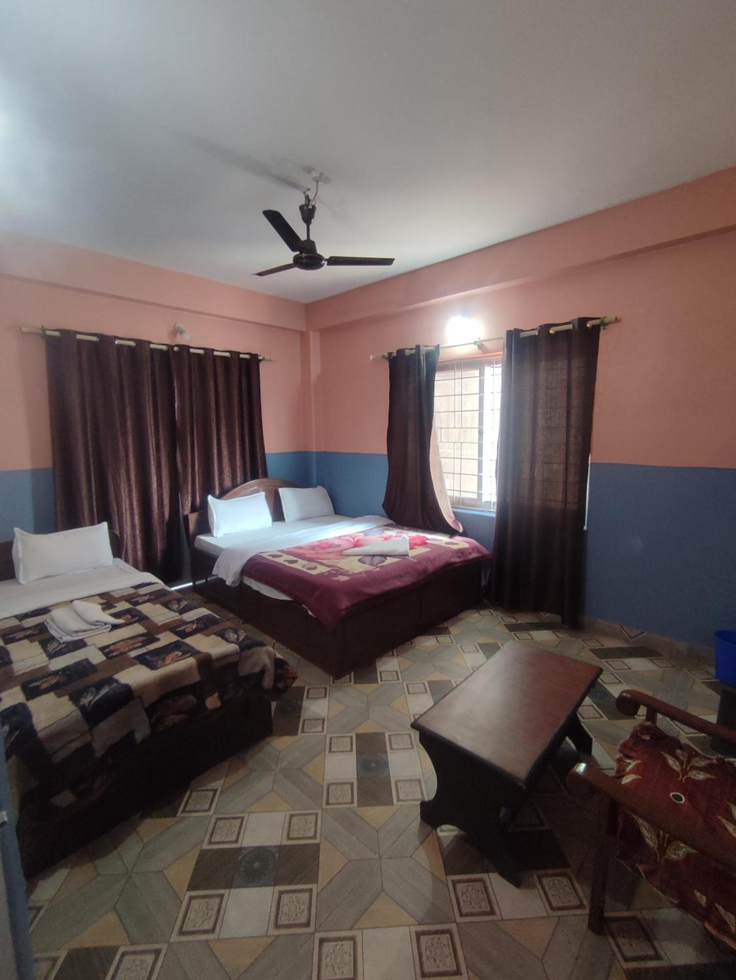 Krishna Inn Pokhara Exteriör bild