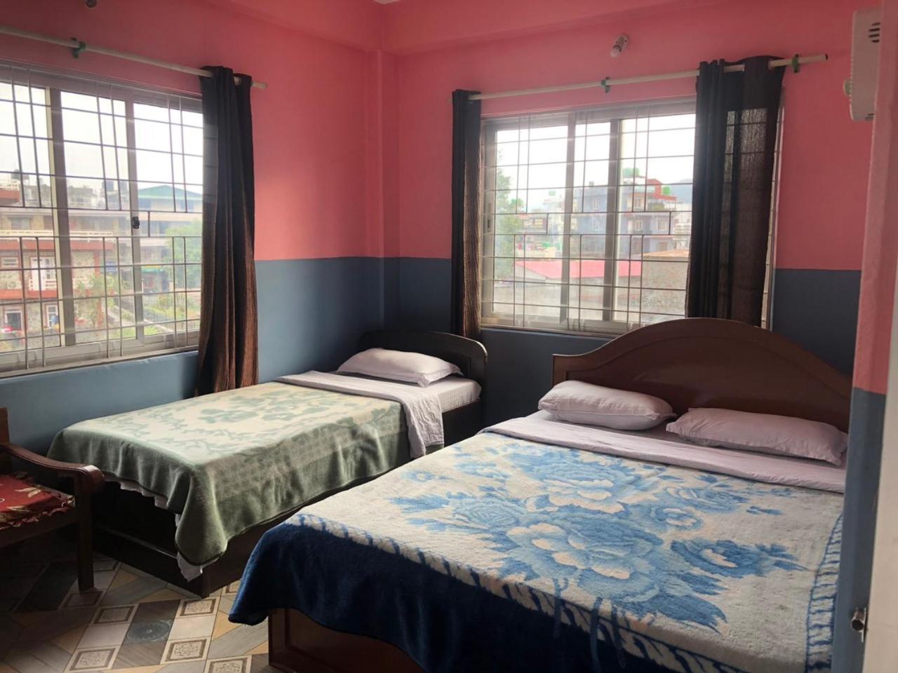 Krishna Inn Pokhara Exteriör bild