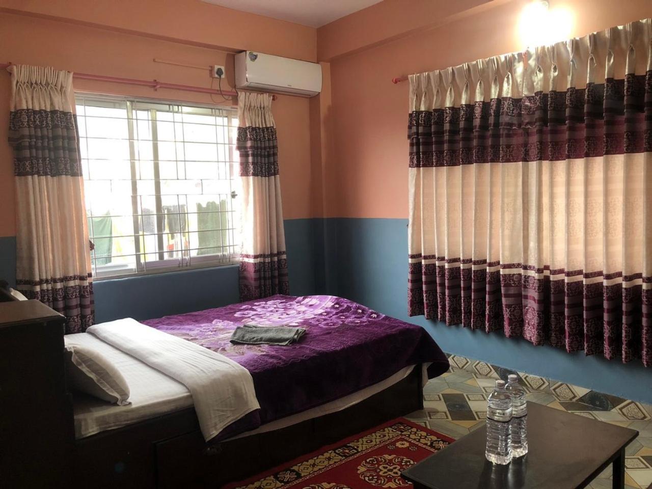 Krishna Inn Pokhara Exteriör bild