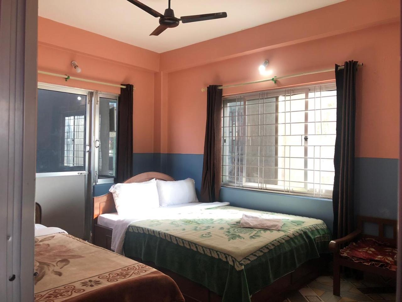 Krishna Inn Pokhara Exteriör bild