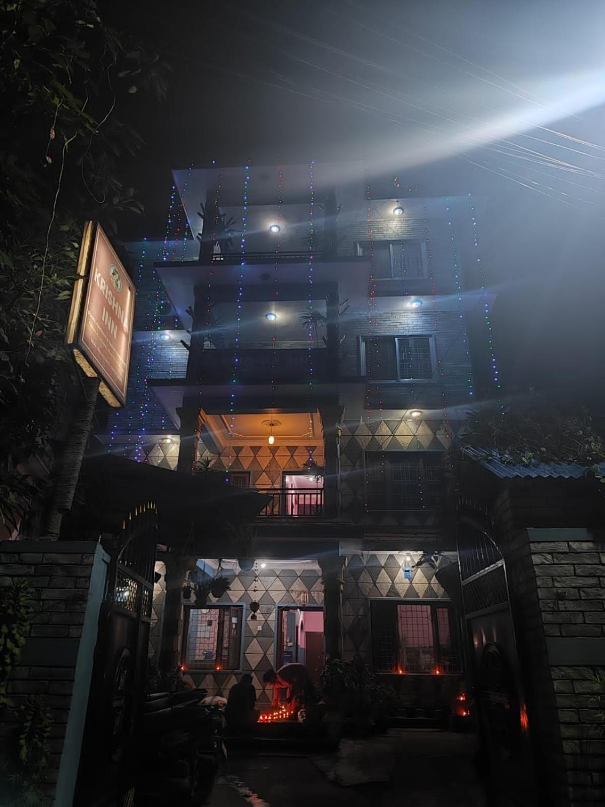Krishna Inn Pokhara Exteriör bild